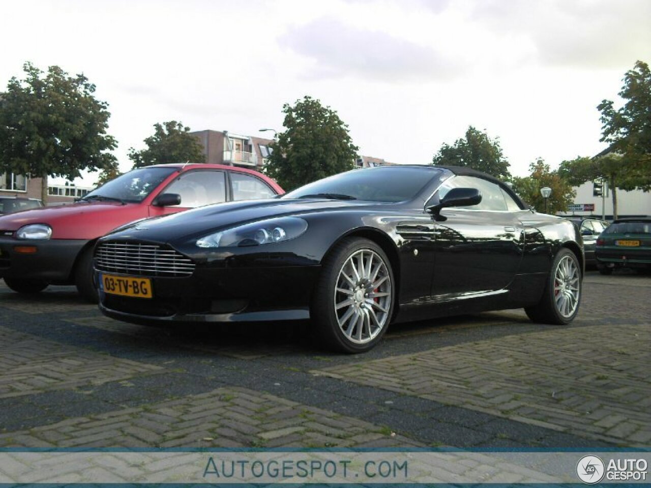 Aston Martin DB9 Volante