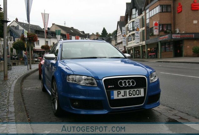 Audi RS4 Avant B7