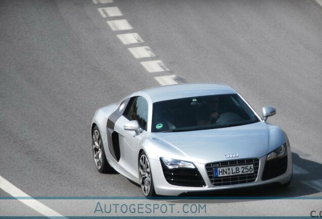 Audi R8 V10