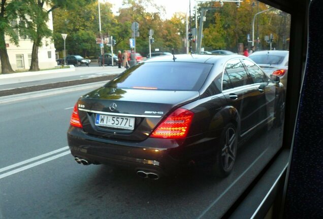 Mercedes-Benz S 65 AMG V221 2010