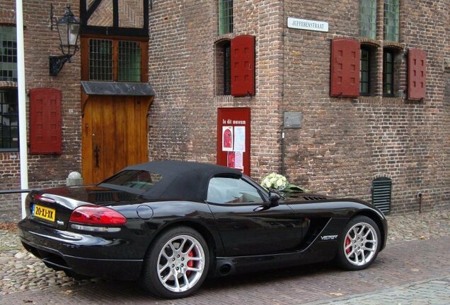 Dodge Viper SRT-10 Roadster 2003