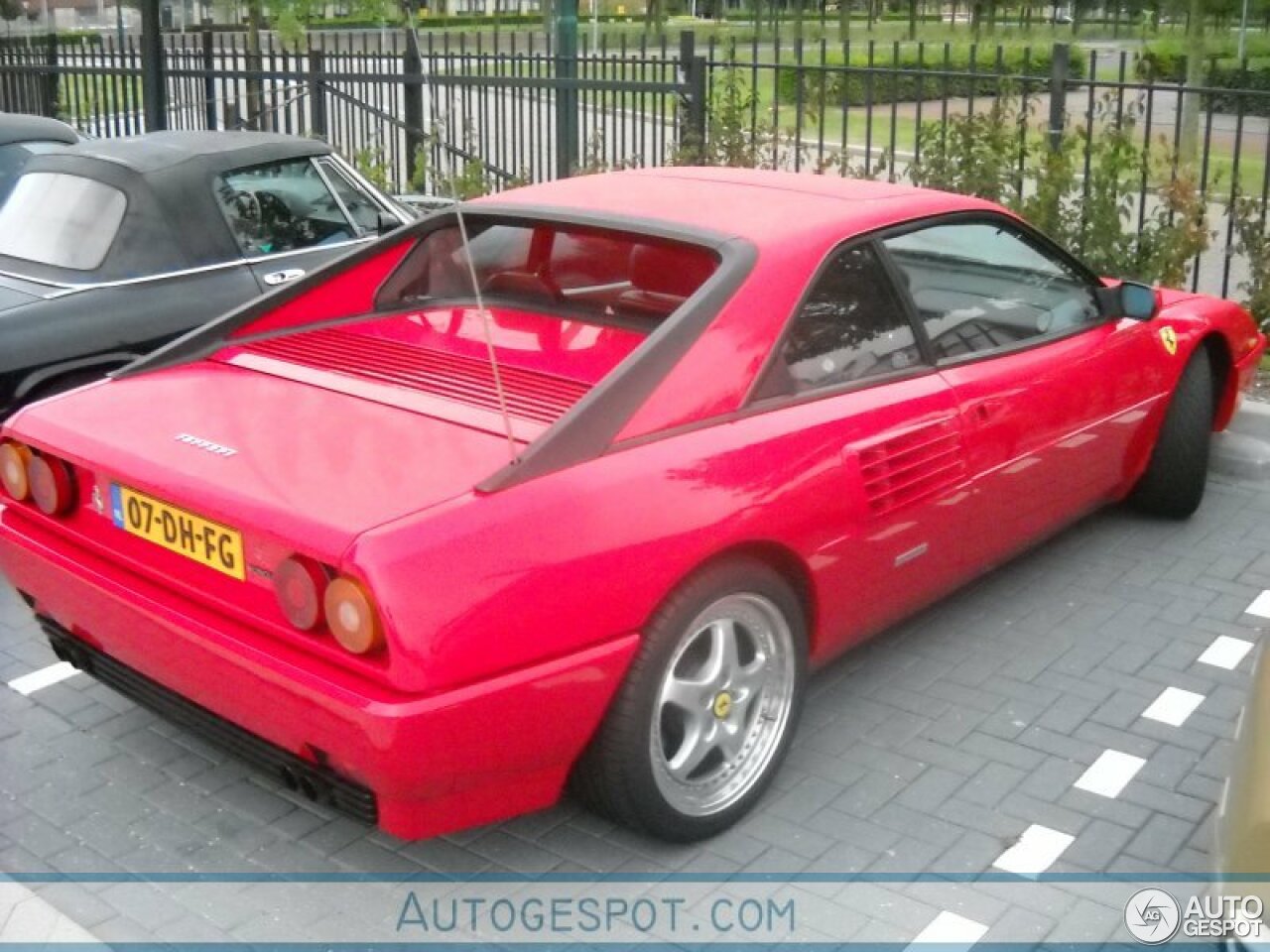 Ferrari Mondial T