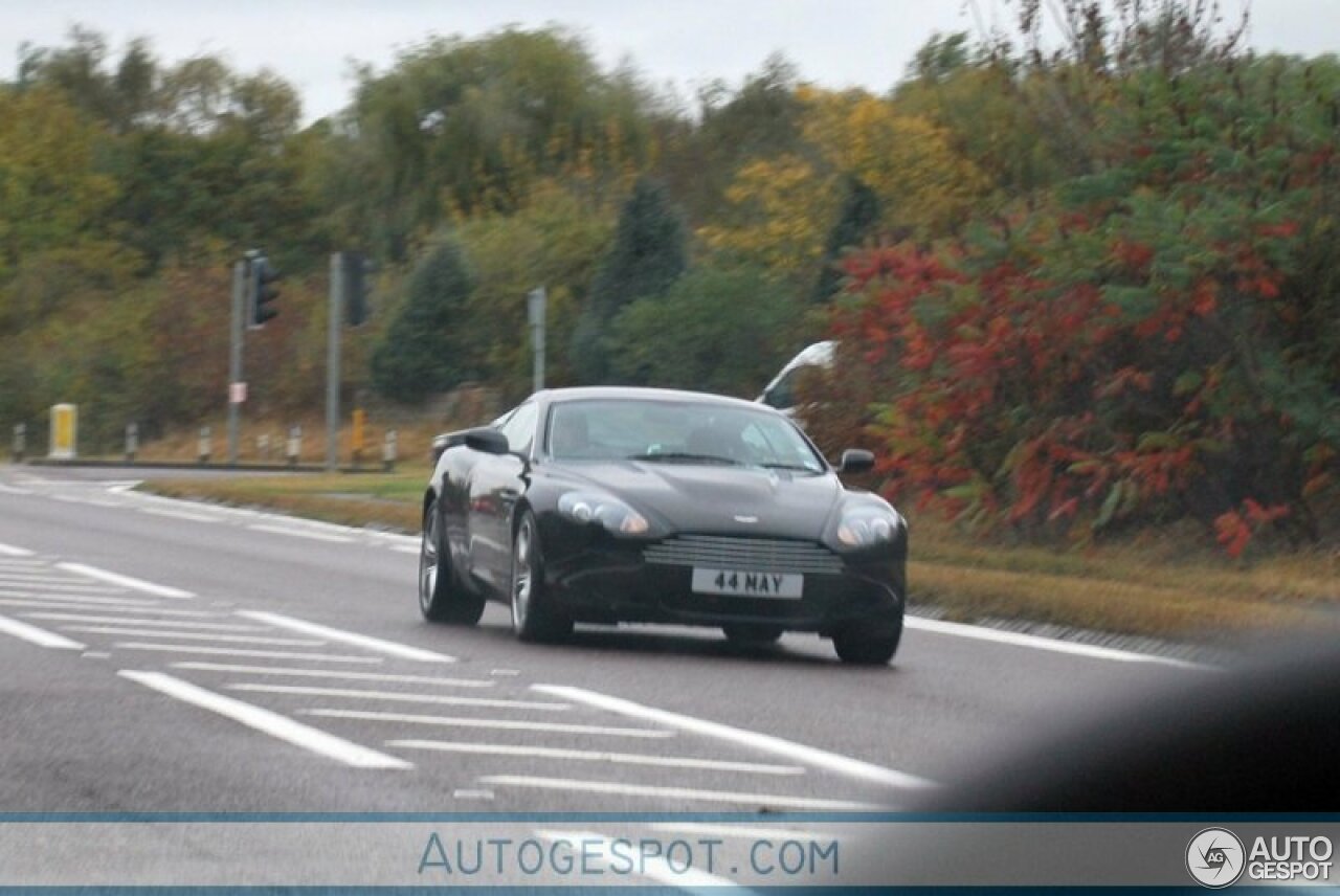 Aston Martin DB9