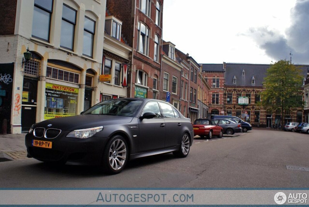 BMW M5 E60 2005