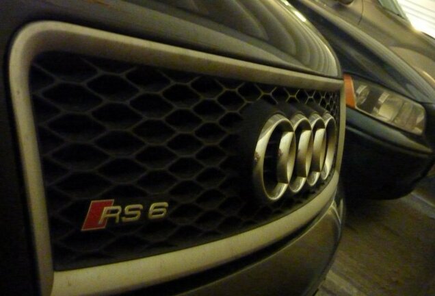 Audi RS6 Avant C5