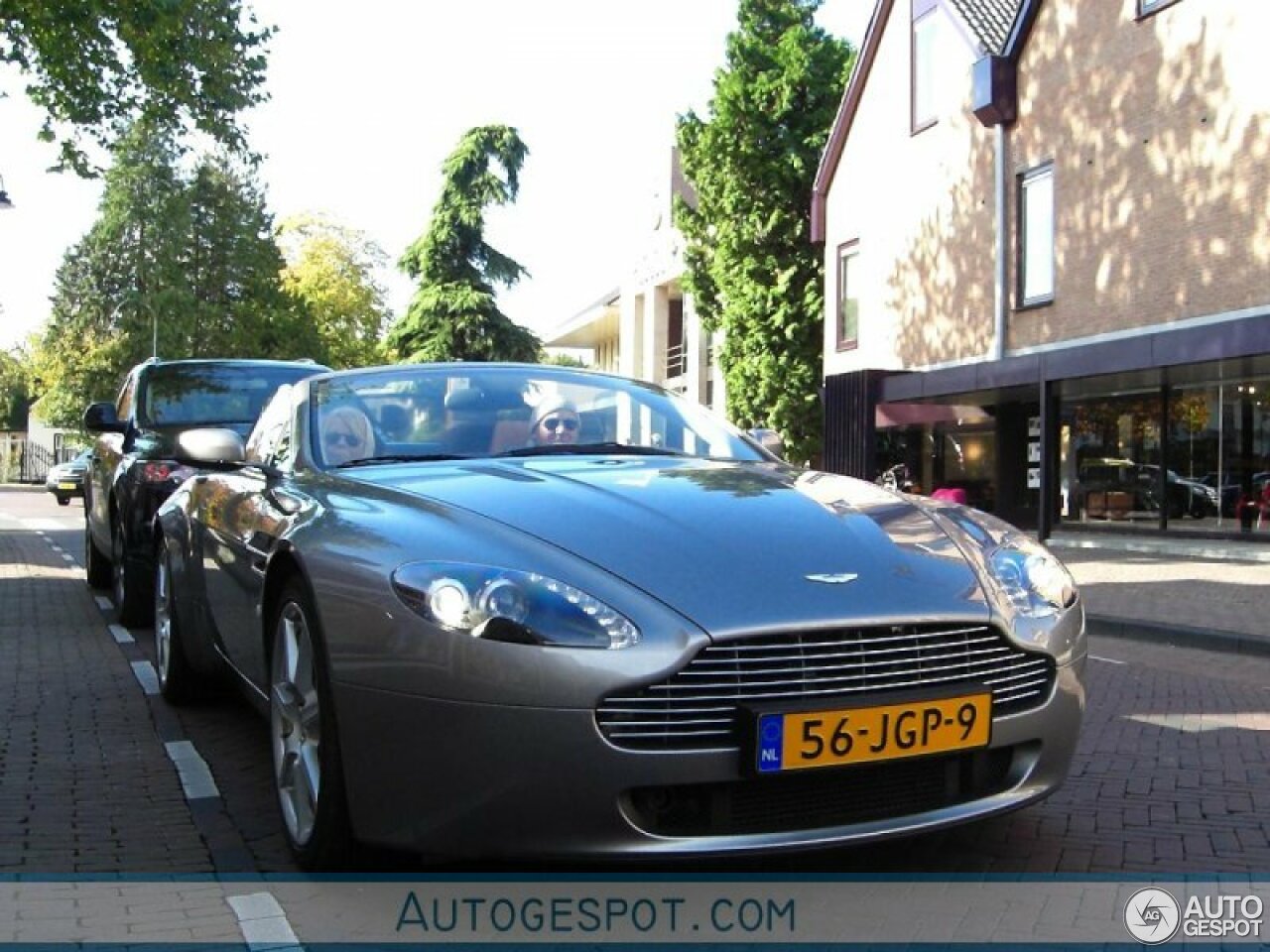 Aston Martin V8 Vantage Roadster