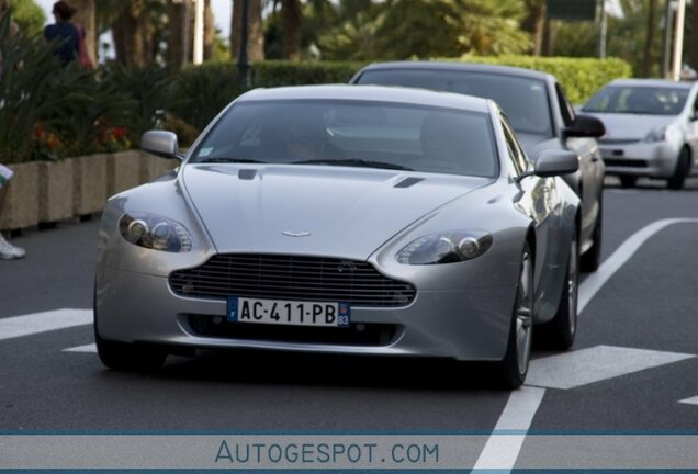 Aston Martin V8 Vantage