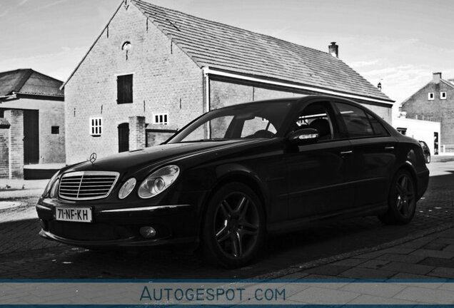 Mercedes-Benz E 55 AMG