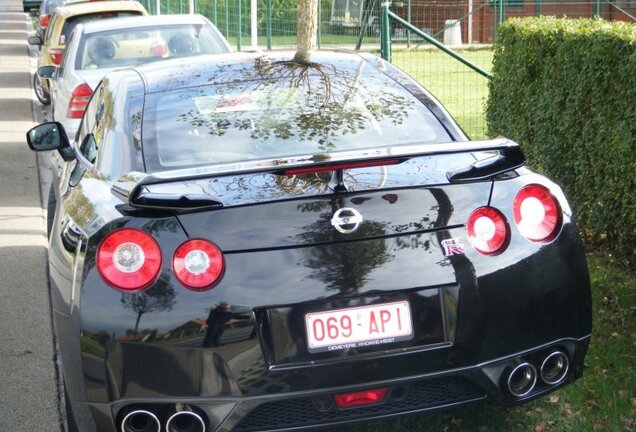 Nissan GT-R