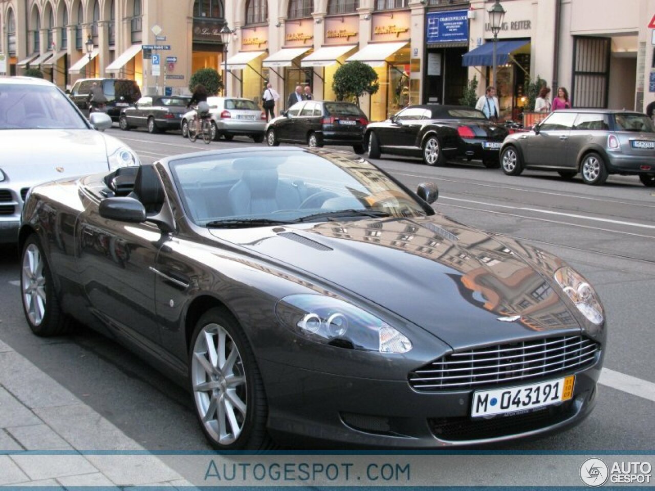 Aston Martin DB9 Volante