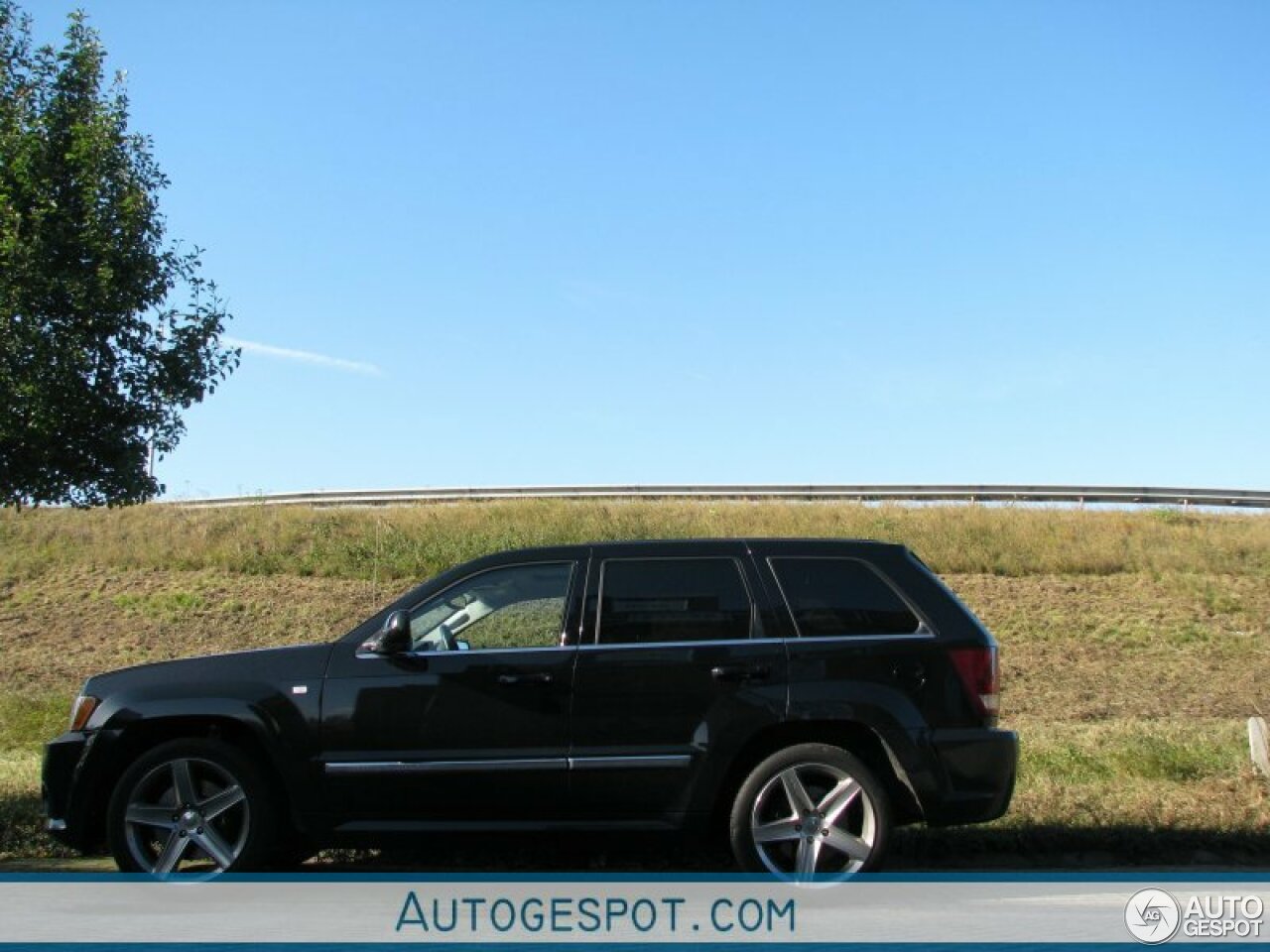 Jeep Grand Cherokee SRT-8 2005