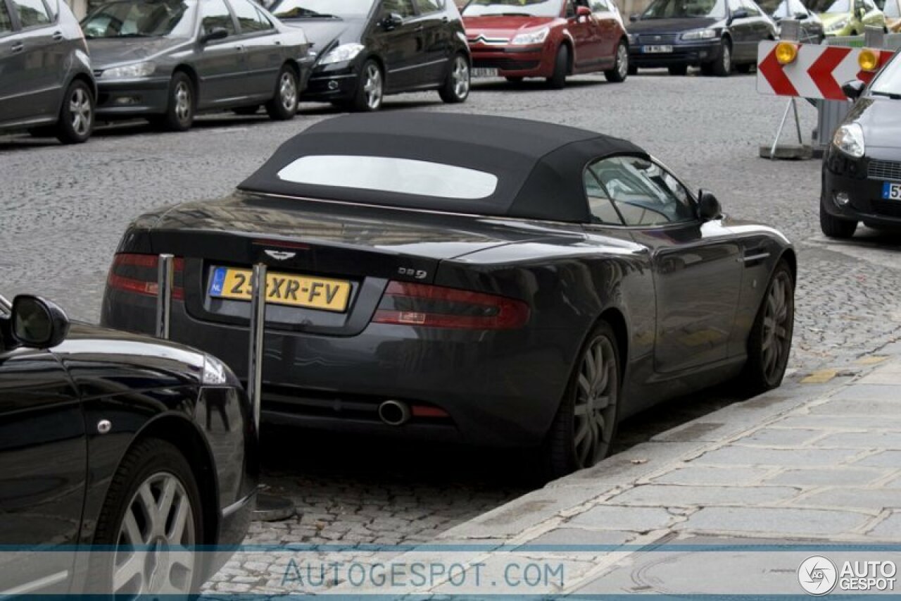 Aston Martin DB9 Volante