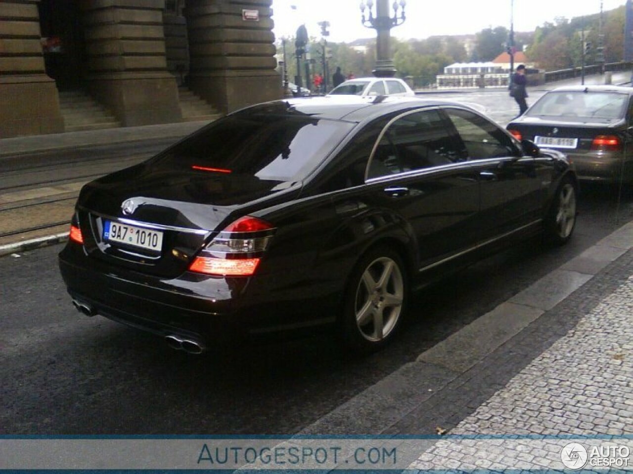 Mercedes-Benz S 65 AMG V221