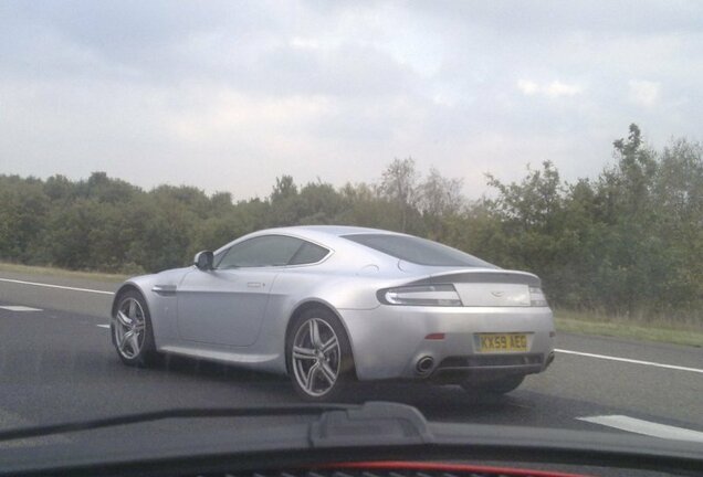 Aston Martin V8 Vantage