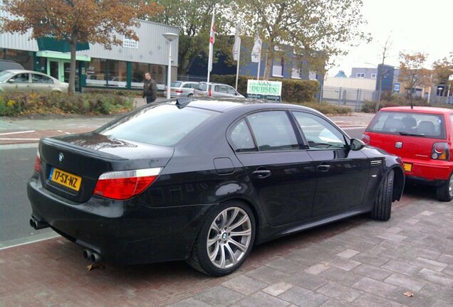 BMW M5 E60 2005