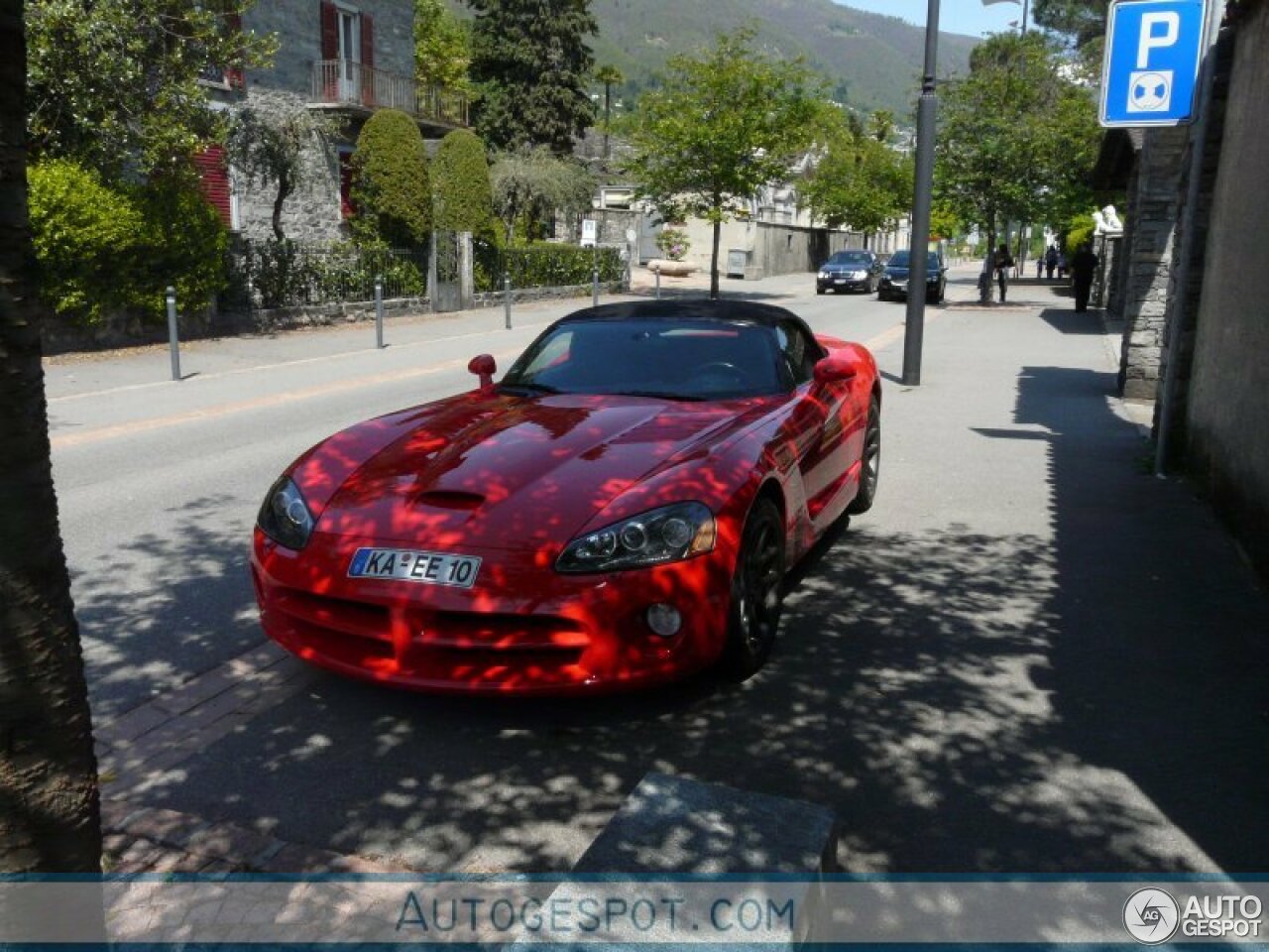 Dodge Viper SRT-10 Roadster 2003