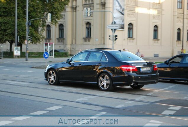 Mercedes-Benz E 63 AMG W212