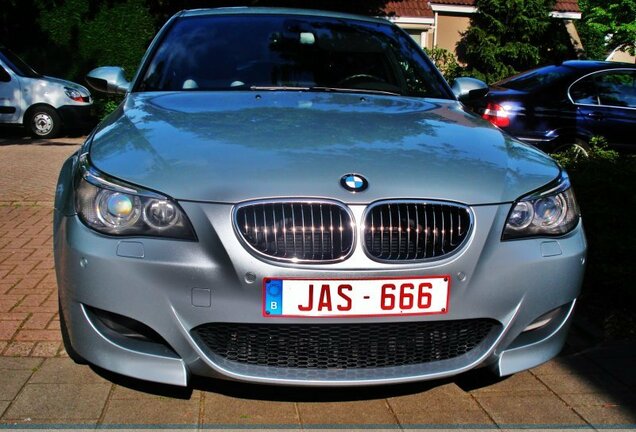 BMW M5 E60 2005