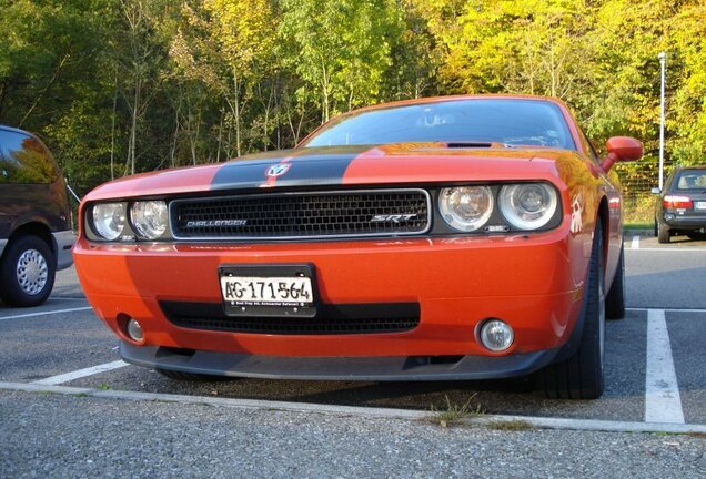 Dodge Challenger SRT-8