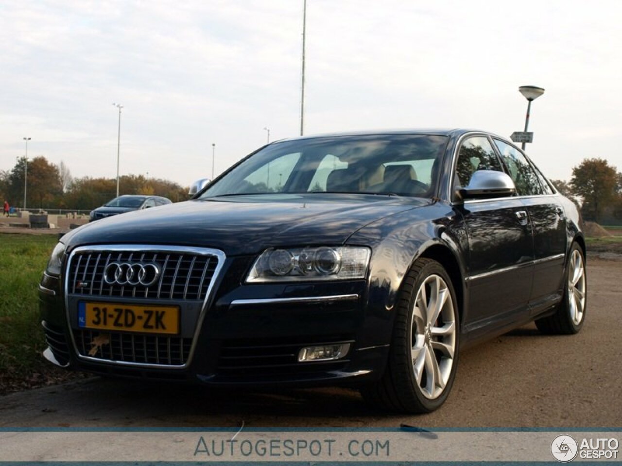 Audi S8 D3