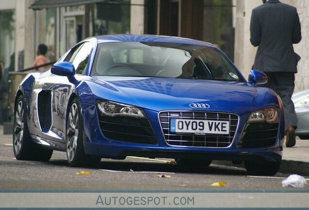 Audi R8 V10