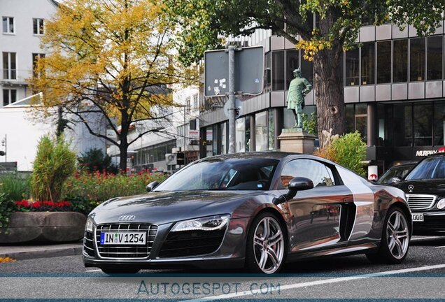 Audi R8 V10