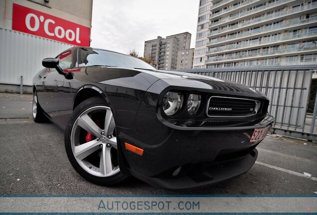 Dodge Challenger SRT-8