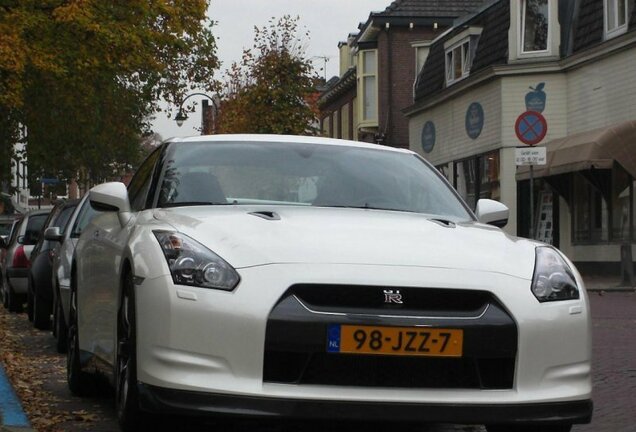 Nissan GT-R