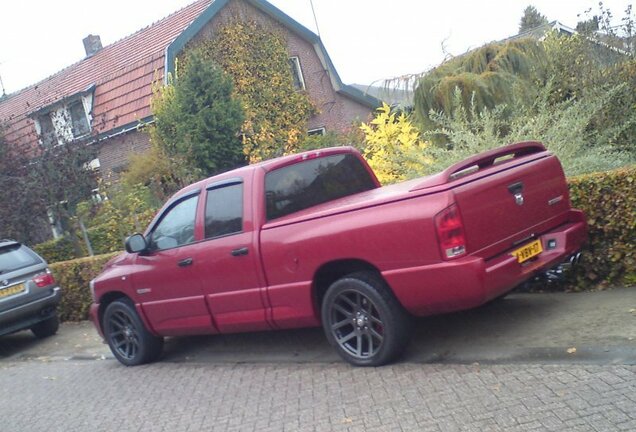 Dodge RAM SRT-10 Quad-Cab