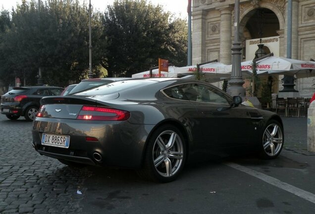 Aston Martin V8 Vantage