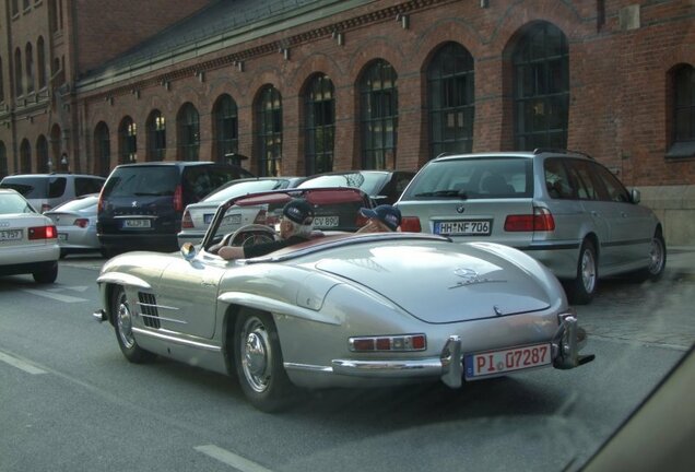 Mercedes-Benz 300SL Roadster