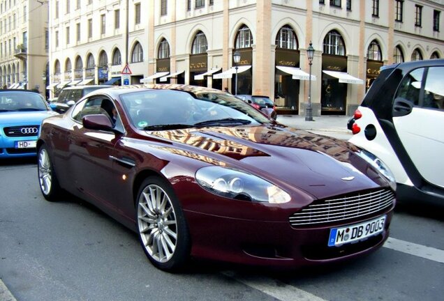 Aston Martin DB9