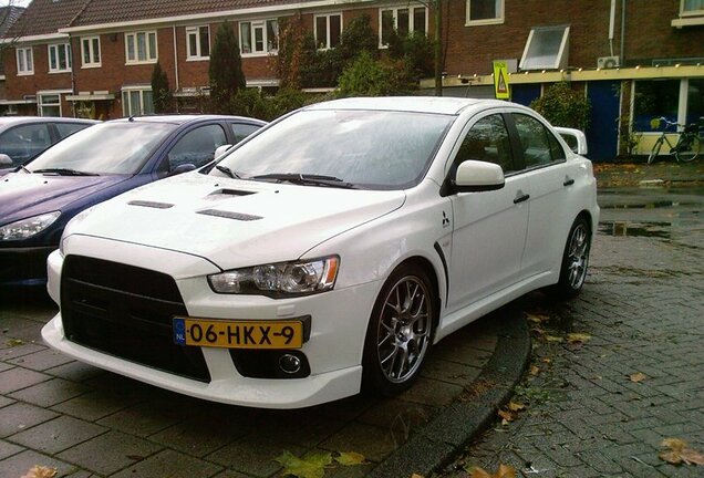 Mitsubishi Lancer Evolution X MR