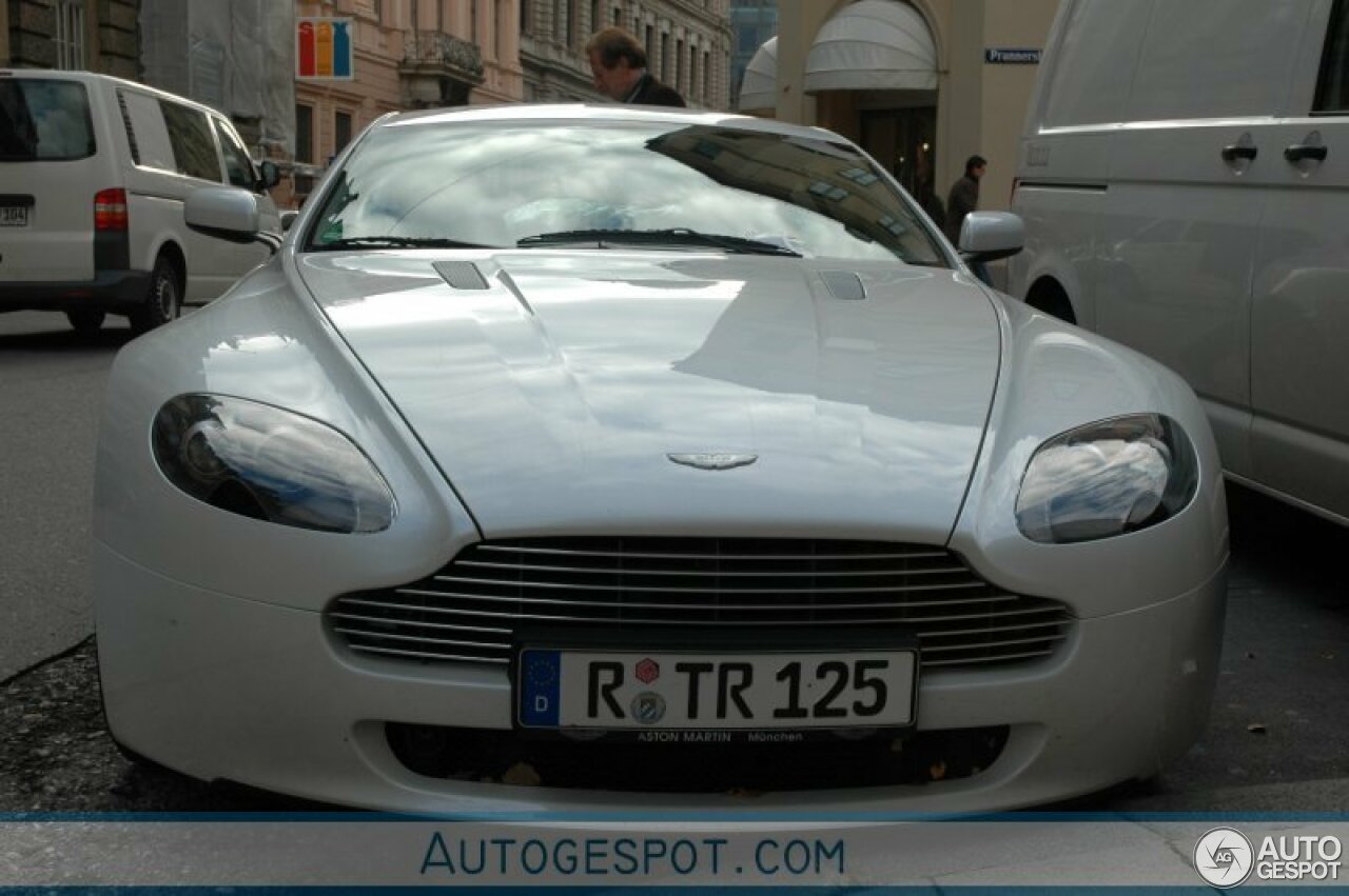 Aston Martin V8 Vantage