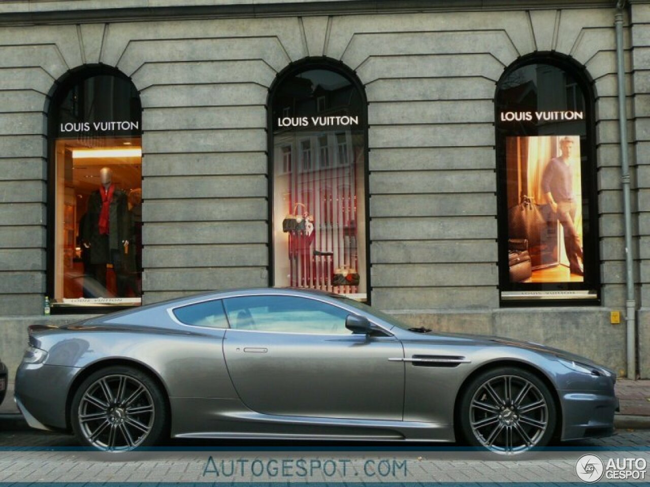 Aston Martin DBS