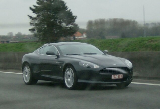 Aston Martin DB9