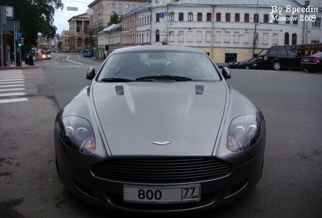 Aston Martin DB9