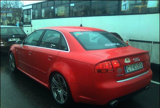 Audi RS4 Sedan