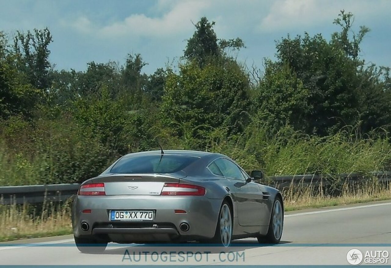 Aston Martin V8 Vantage