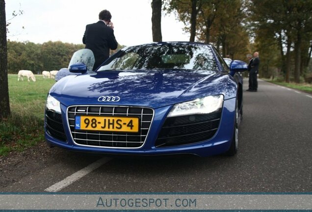 Audi R8 V10