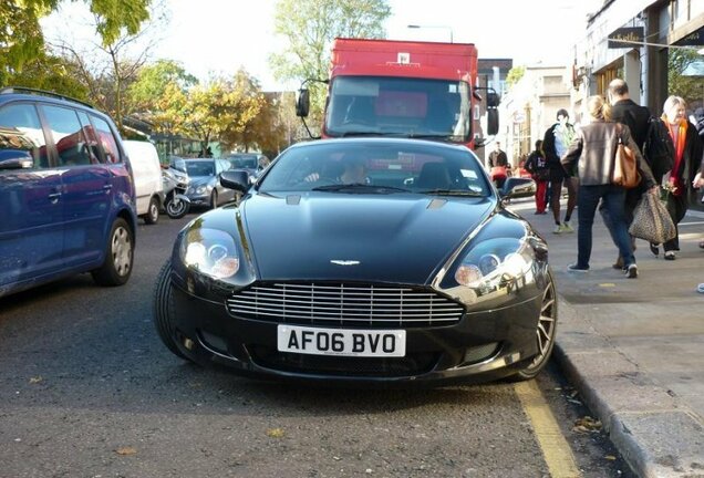 Aston Martin DB9