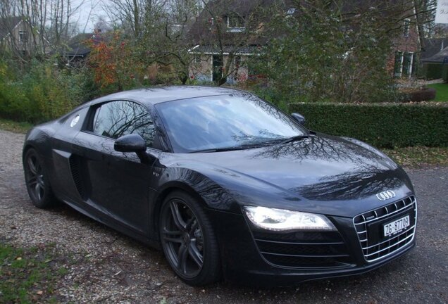 Audi R8 V10