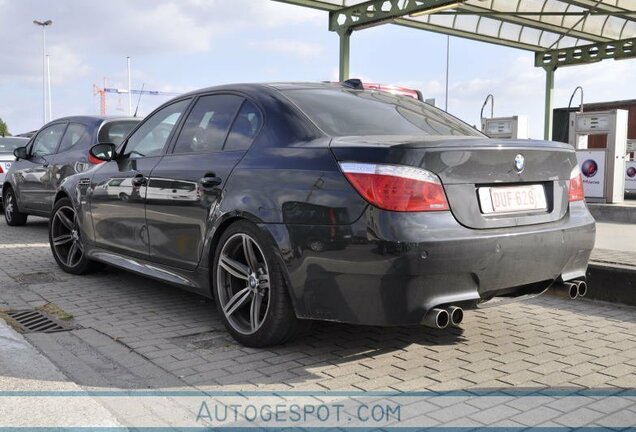 BMW M5 E60 2005