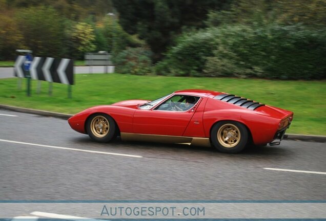 Lamborghini Miura P400 SV