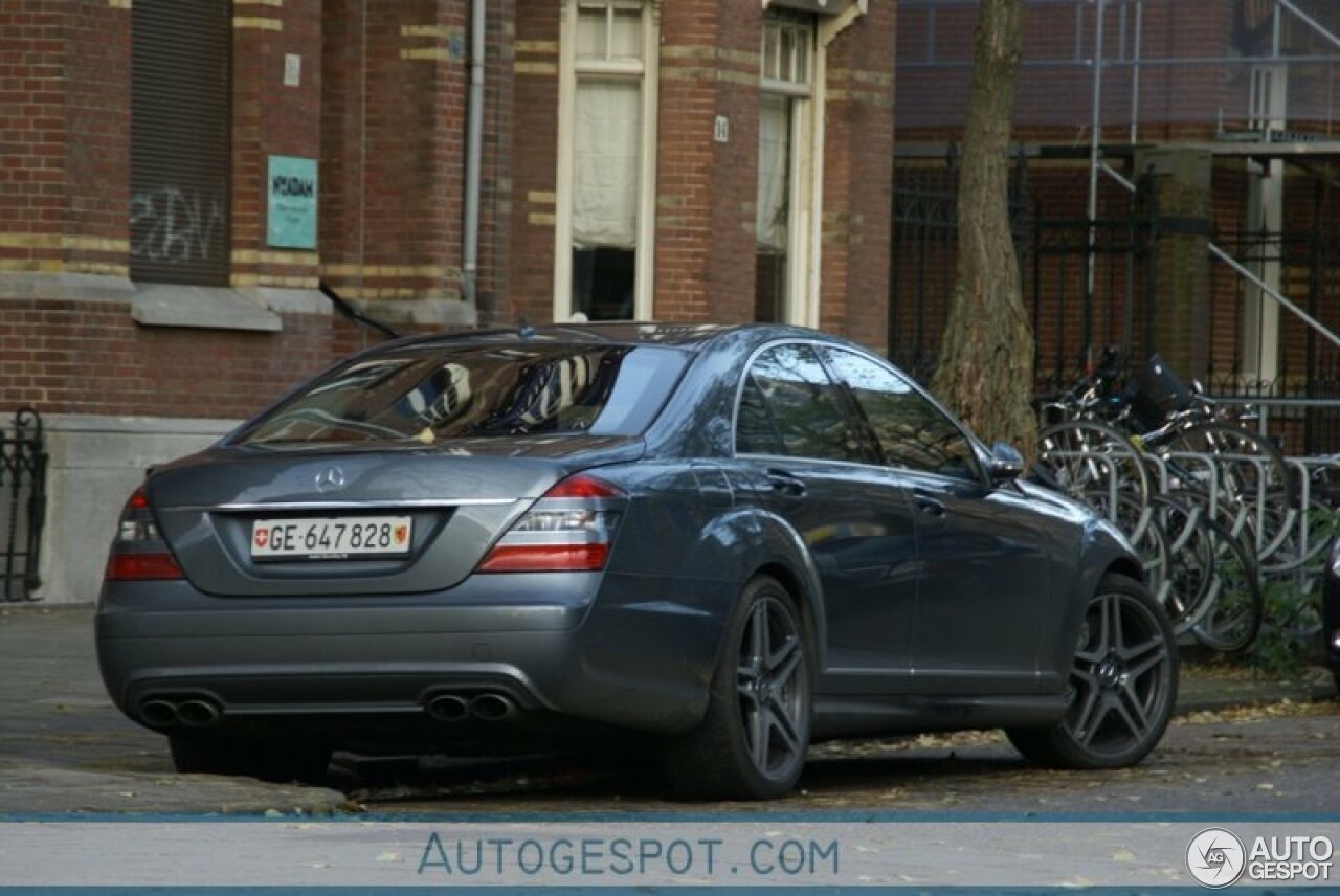 Mercedes-Benz S 63 AMG W221