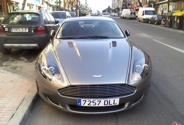 Aston Martin DB9