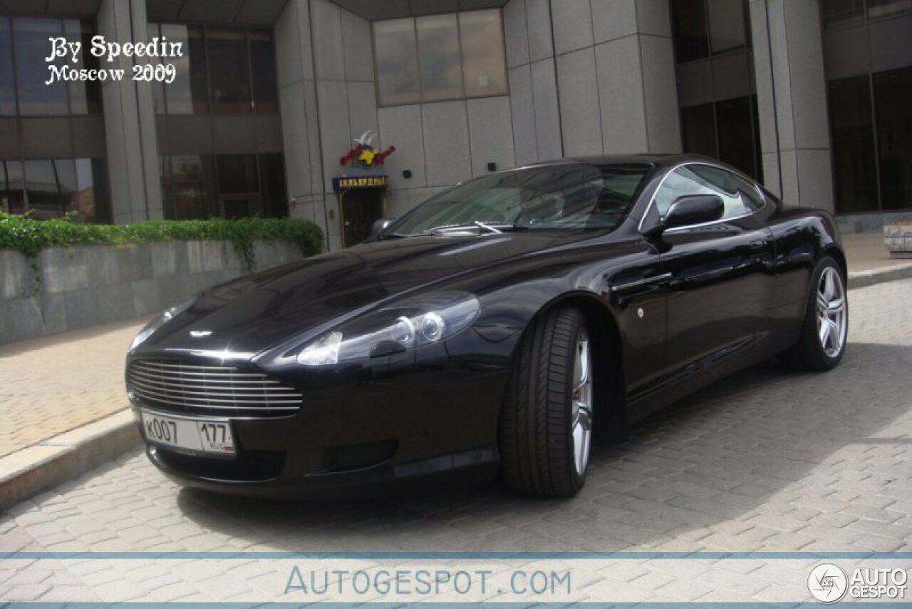 Aston Martin DB9