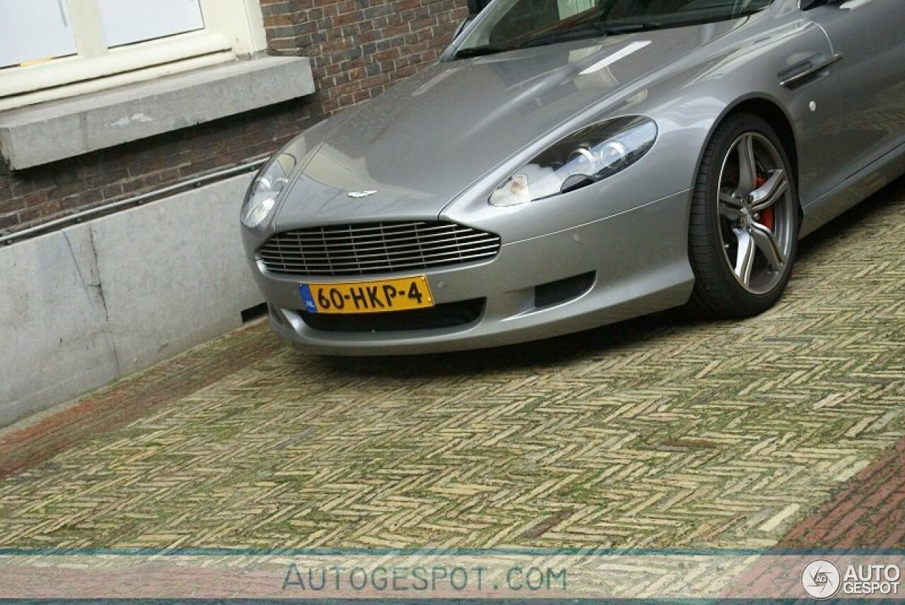 Aston Martin DB9 LM