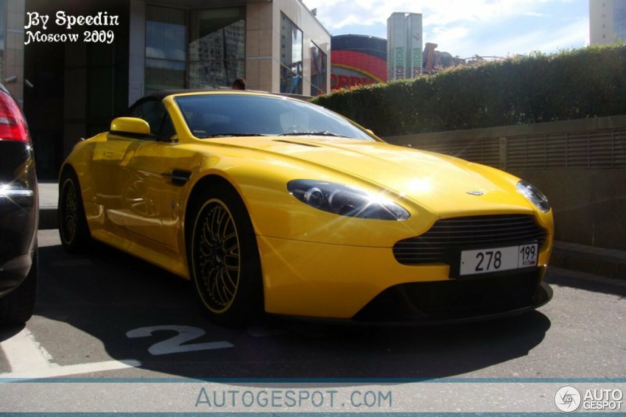 Aston Martin V8 Vantage Roadster