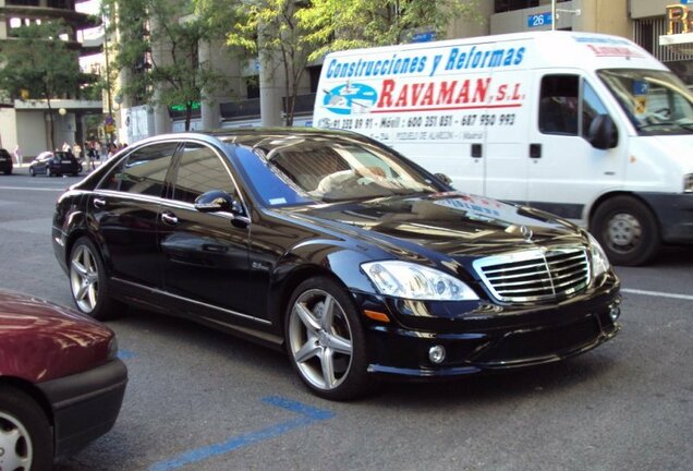 Mercedes-Benz S 63 AMG W221